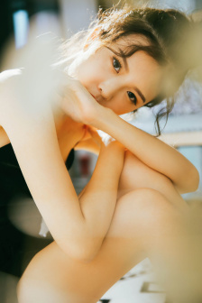 美女的奶头